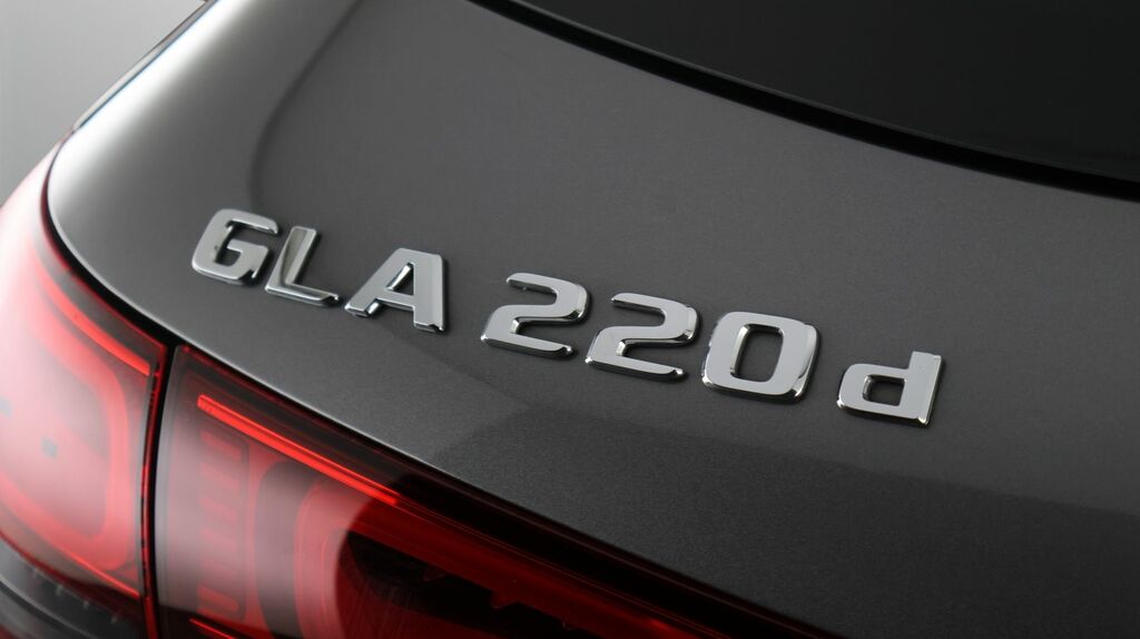 Mercedes-Benz GLA Class Gla 200 Amg Lne Prem Ngt Ed A Black #22
