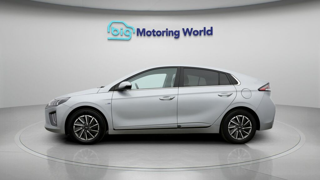 Hyundai Ioniq Premium Se Silver #4