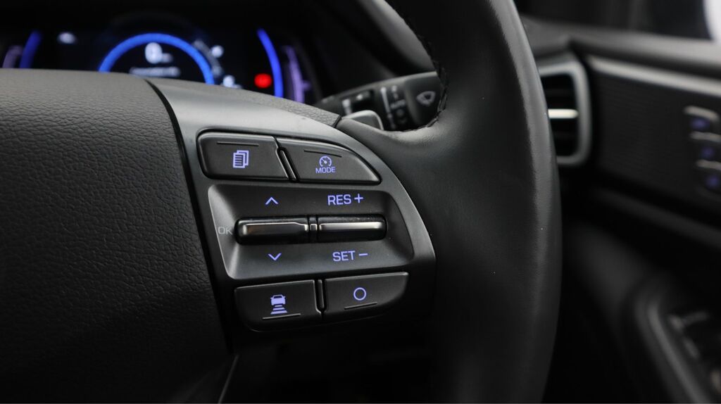 Hyundai Ioniq Premium Blue #25