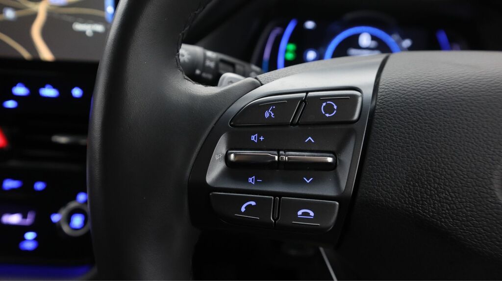 Hyundai Ioniq Premium Blue #24