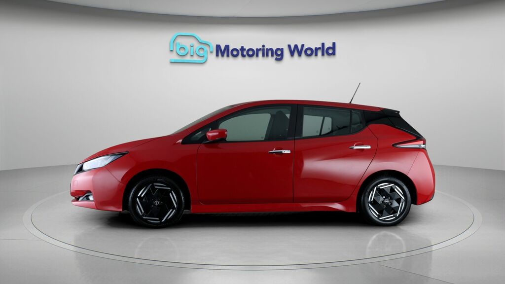 Nissan Leaf Acenta Red #4