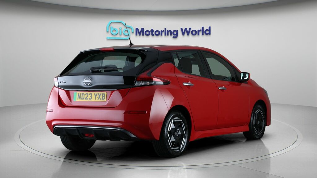 Nissan Leaf 110Kw N-connecta 39Kwh Black #7