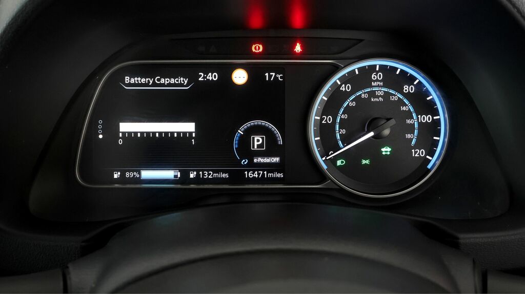 Nissan Leaf 110Kw N-connecta 39Kwh Black #10