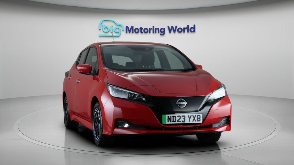Nissan Leaf Acenta Red #2