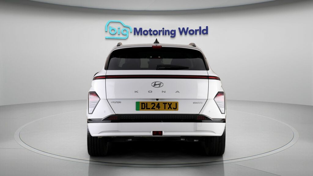 Hyundai Kona Ultimate White #6