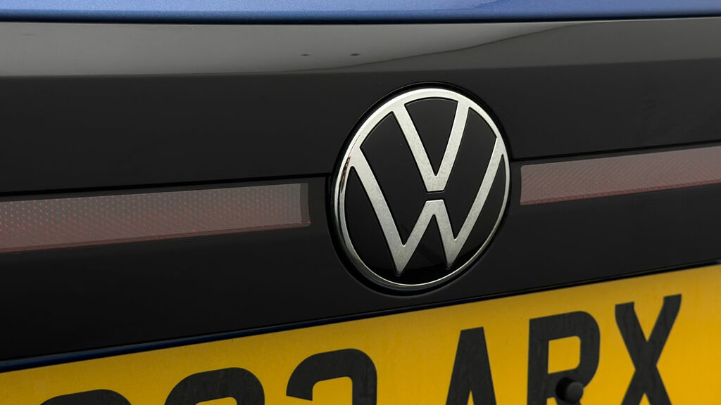 Volkswagen T-Cross 1.0 Tsi 95Ps Active Hatchback Blue #19