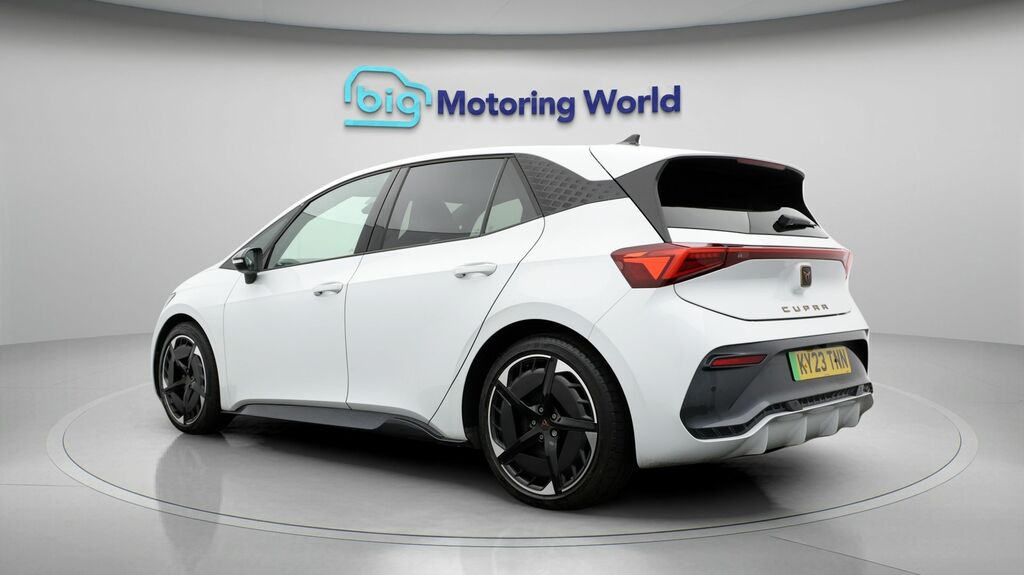 Cupra Born V3 White #5