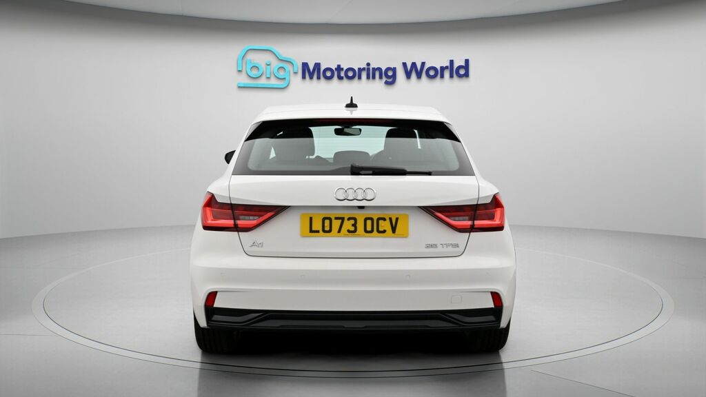 Audi A1 Sport LO73OCV White #6