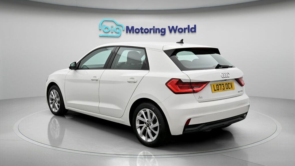 Audi A1 Sport LO73OCV White #5