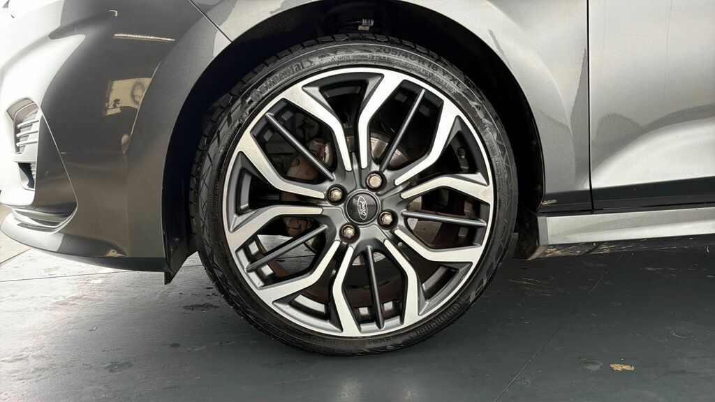 Ford Fiesta Fiesta Titanium T Silver #17