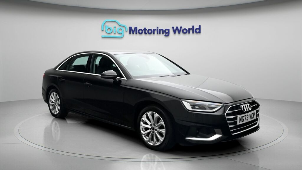 Audi A4 Sport Black