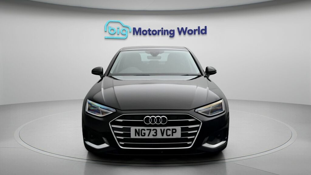 Audi A4 Sport Black #2