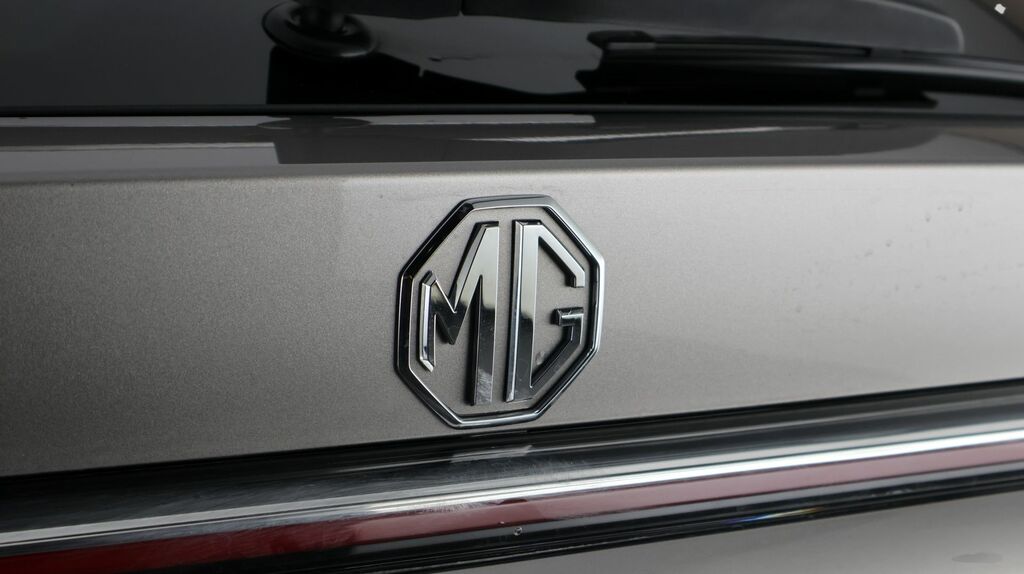 MG HS 1.5 T-gdi 24.7Kwh Trophy Euro 6 Ss Black #18