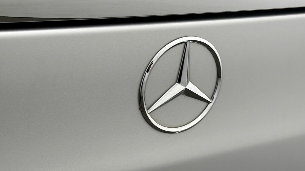Mercedes-Benz V Class Mpv Amg Premium 202171 Grey #19