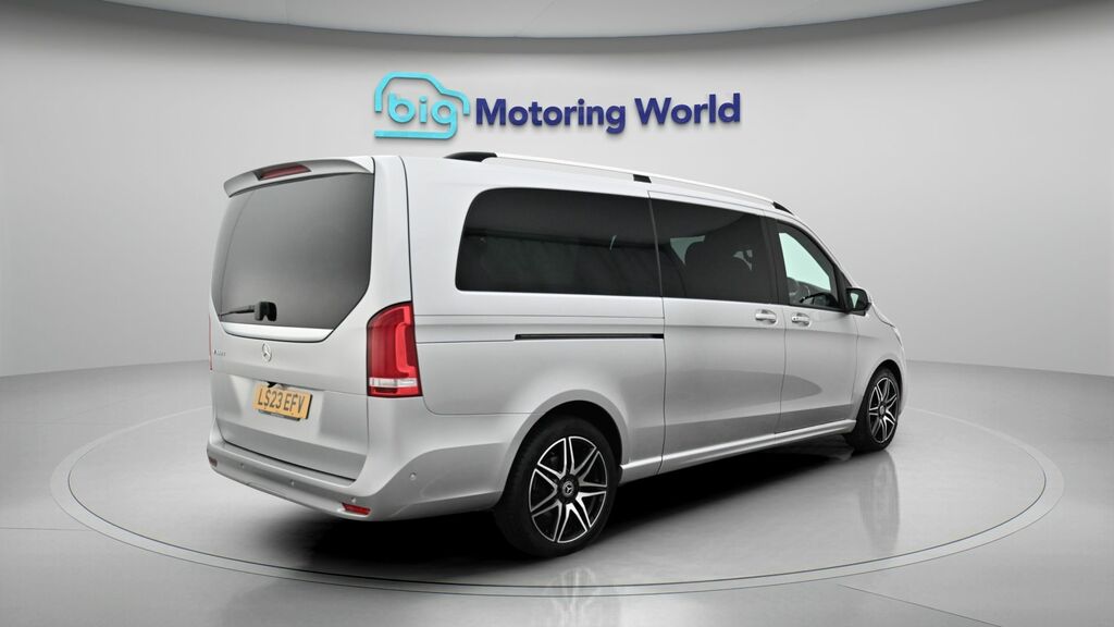 Mercedes-Benz V Class Mpv Amg Premium 202171 Grey #7