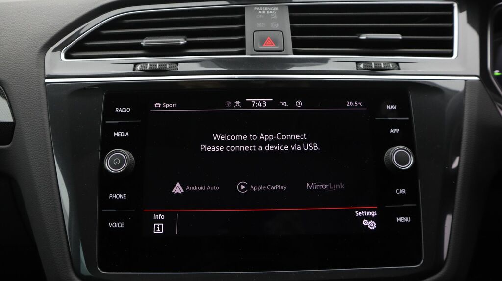Volkswagen Tiguan R-line Grey #27