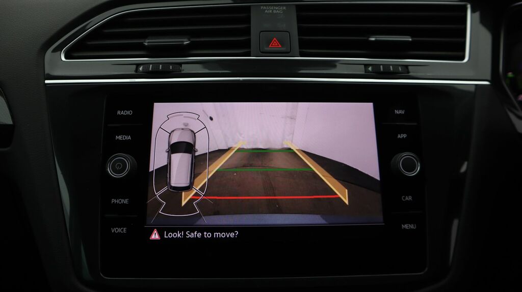 Volkswagen Tiguan R-line Grey #26