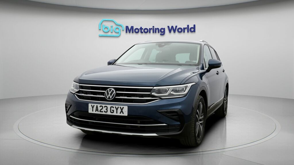 Volkswagen Tiguan Elegance Blue #2