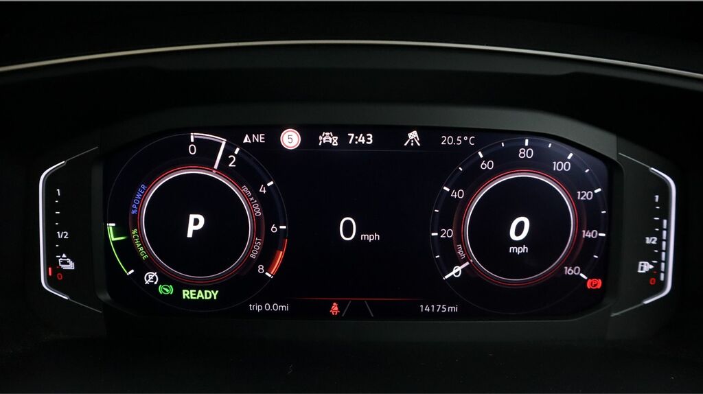 Volkswagen Tiguan R-line Grey #10