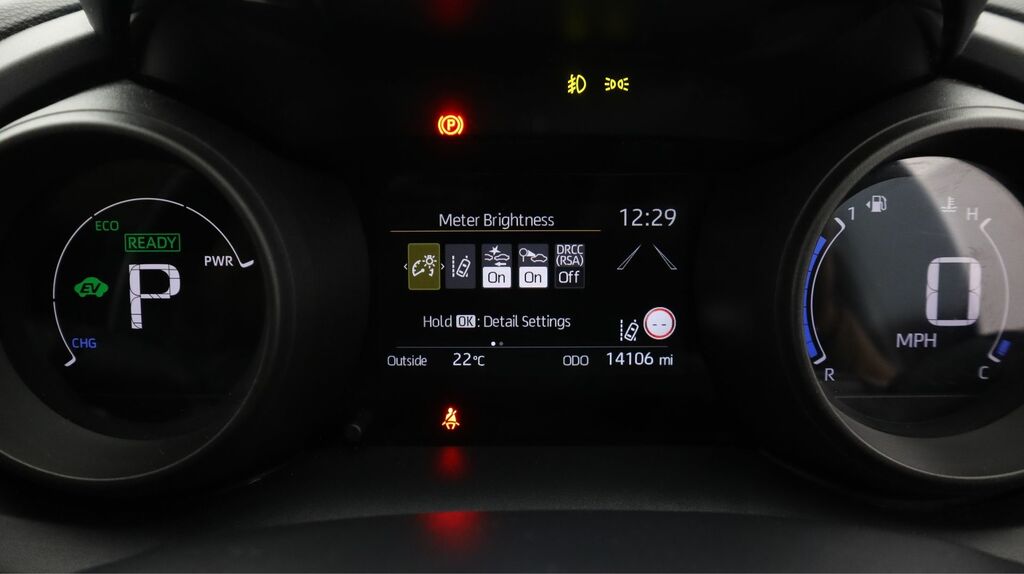 Toyota Yaris 1.6 Awd Circuit Pack White #10