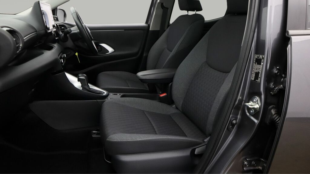 Toyota Yaris 1.6 Awd Circuit Pack White #14