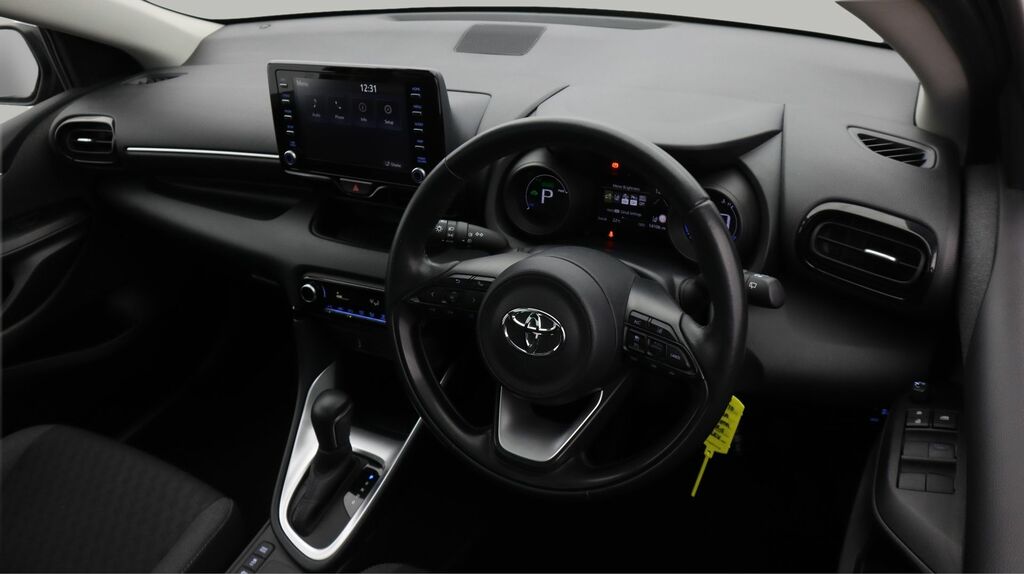 Toyota Yaris 1.6 Awd Circuit Pack White #9