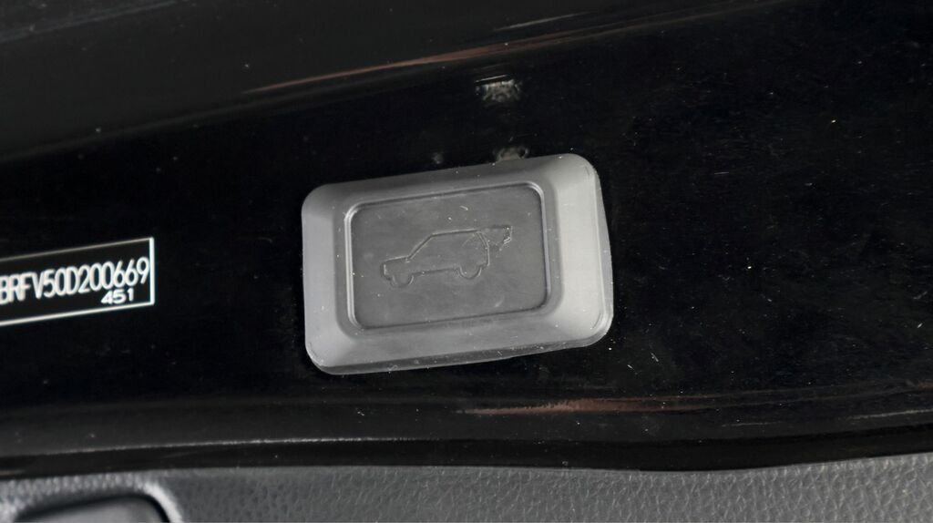 Toyota Rav 4 Gr Sport White #21