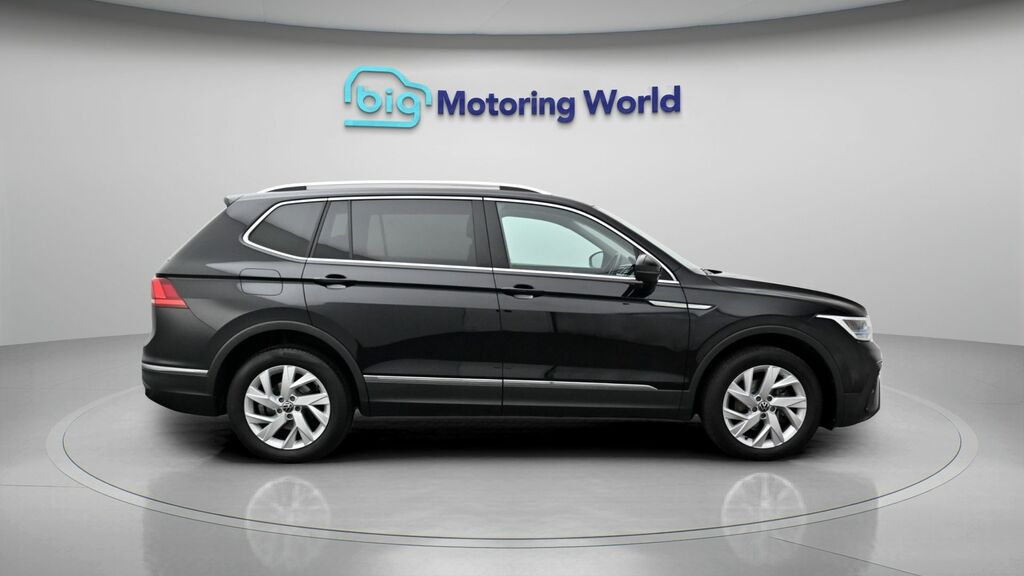 Volkswagen Tiguan Allspace Elegance Blue #8