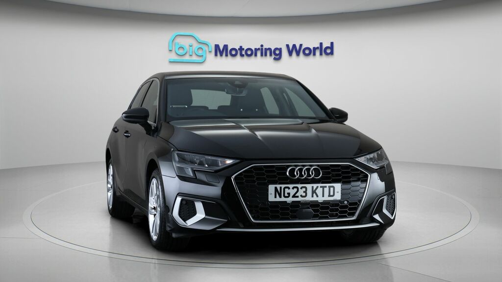 Audi A3 Sport Black #2