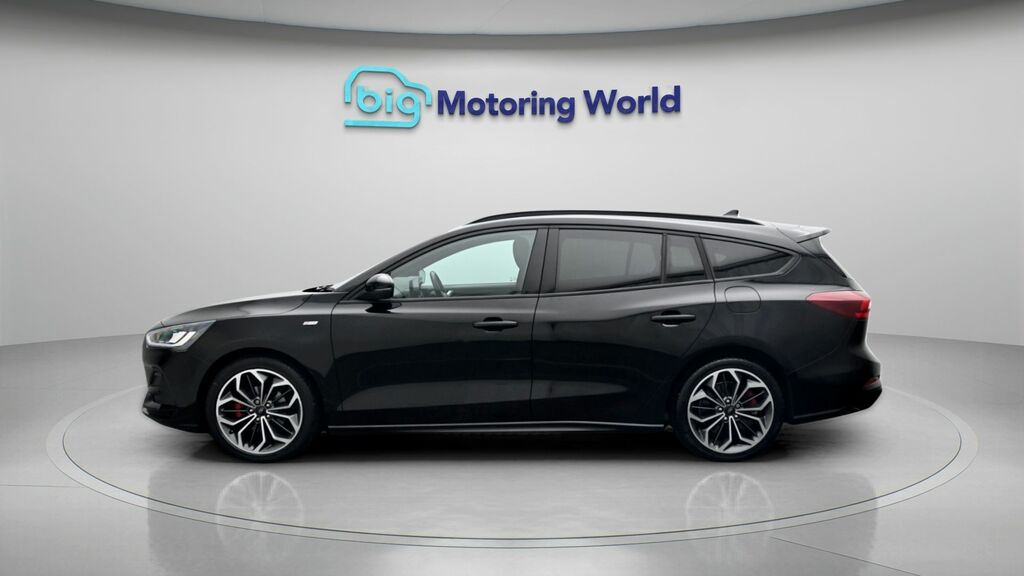 Ford Focus St-line X Black #4