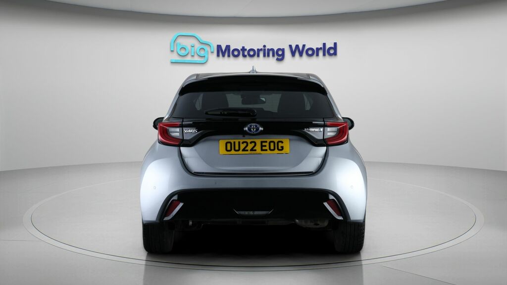 Toyota Yaris Excel Silver #6