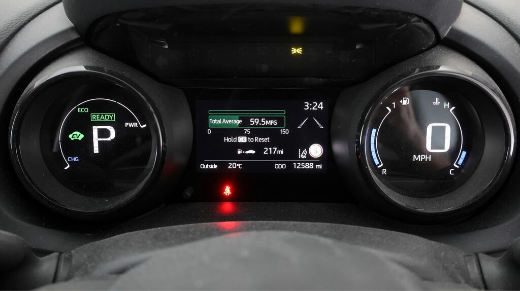Toyota Yaris 1.5 Vvt-h Dynamic E Cvt White #10