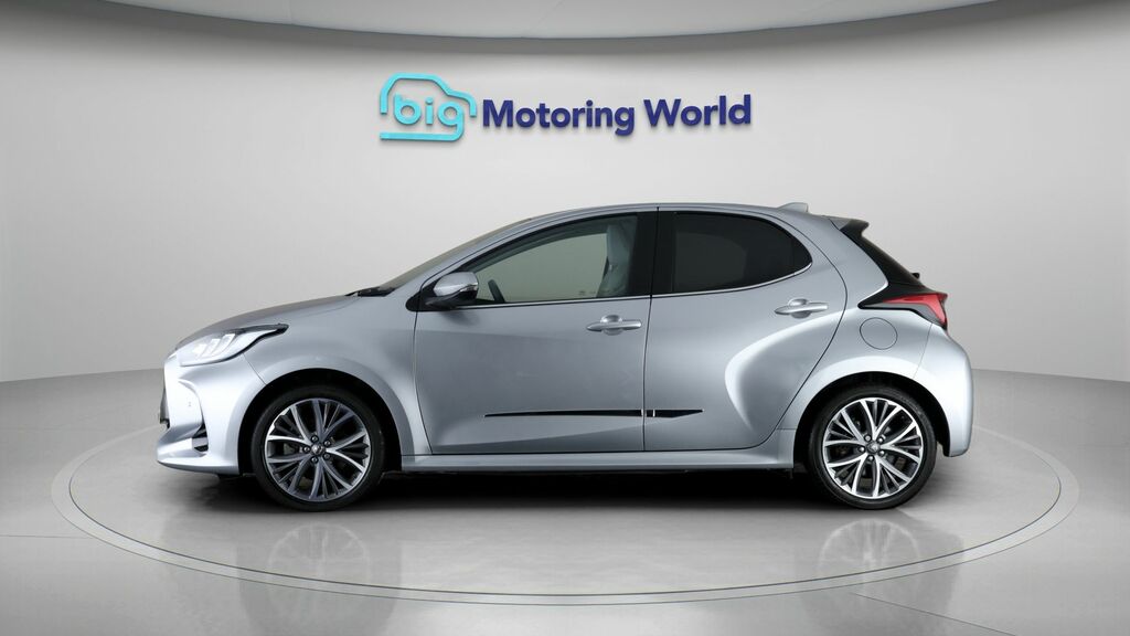 Toyota Yaris Excel Silver #4