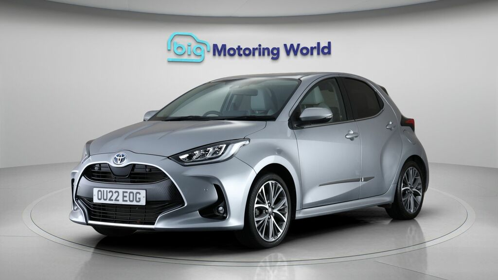 Toyota Yaris Excel Silver #3