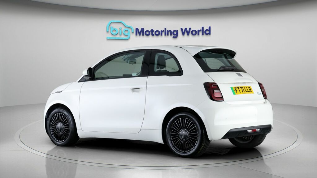 Fiat 500E Icon White #5