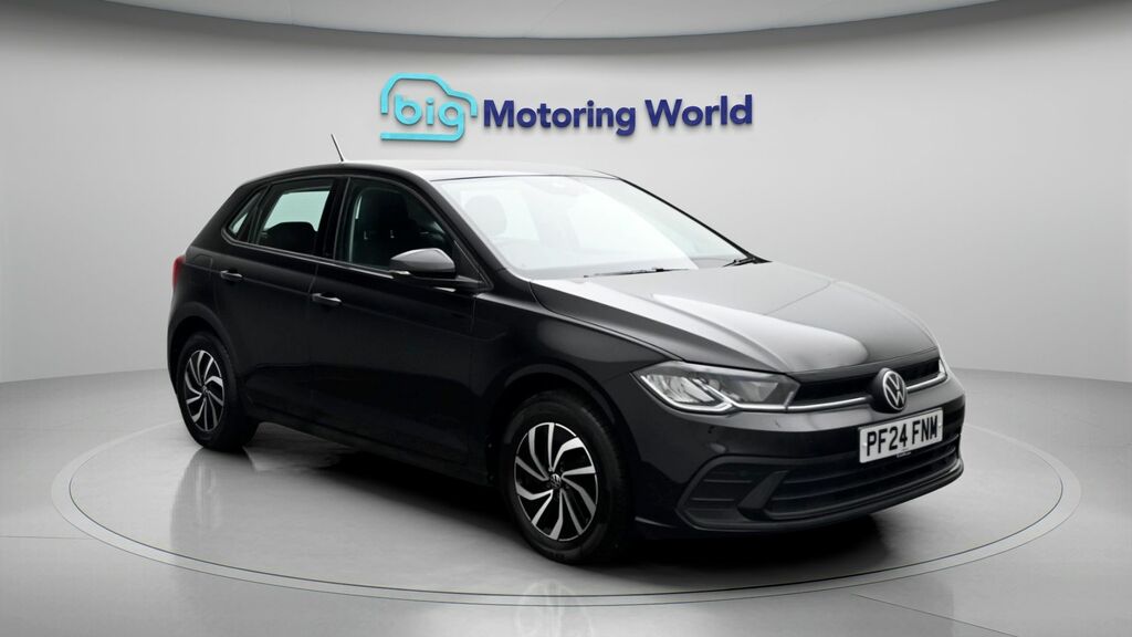 Volkswagen Polo Life Black