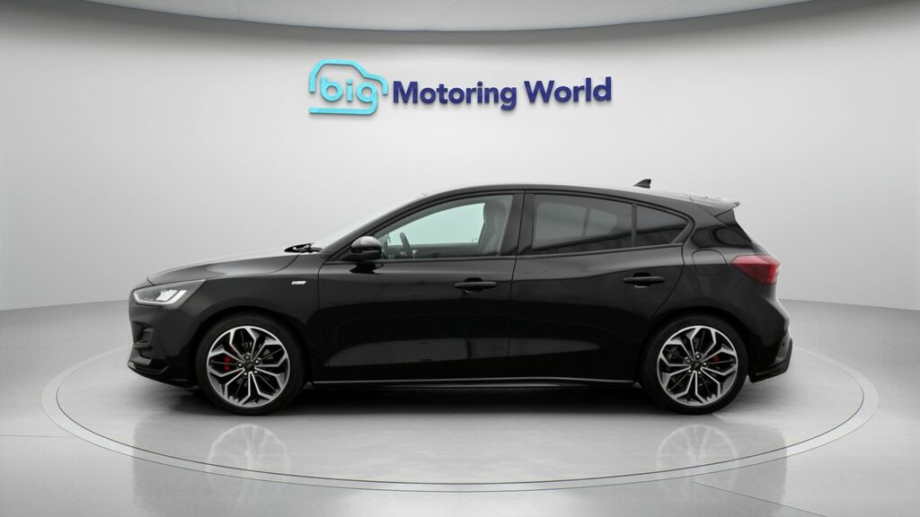 Ford Focus St-line X Black #4