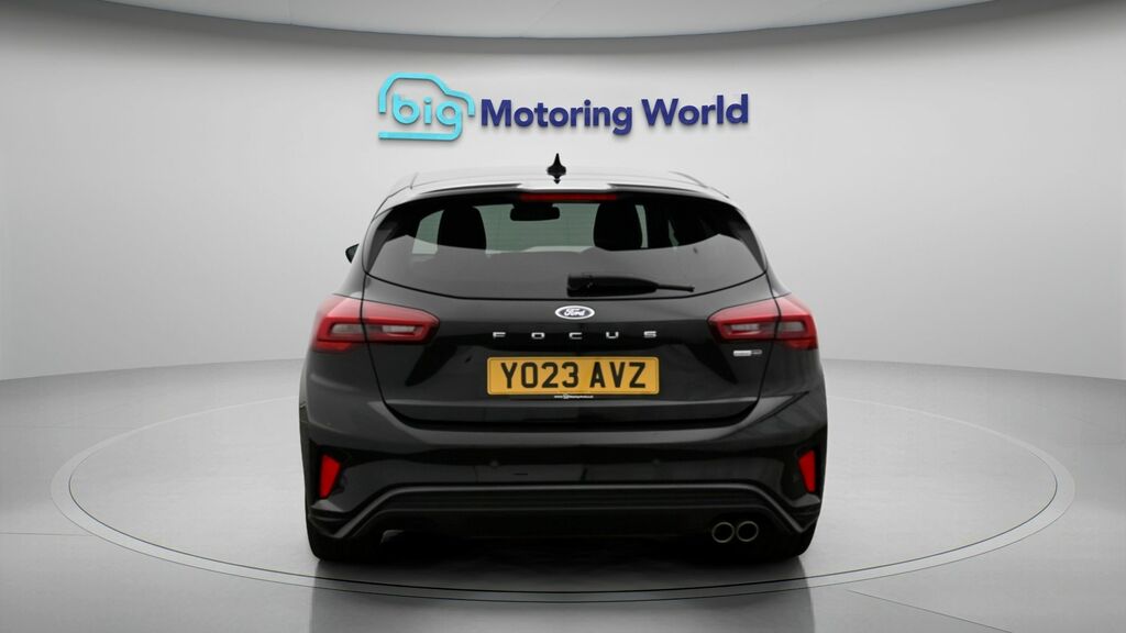 Ford Focus St-line X Black #6