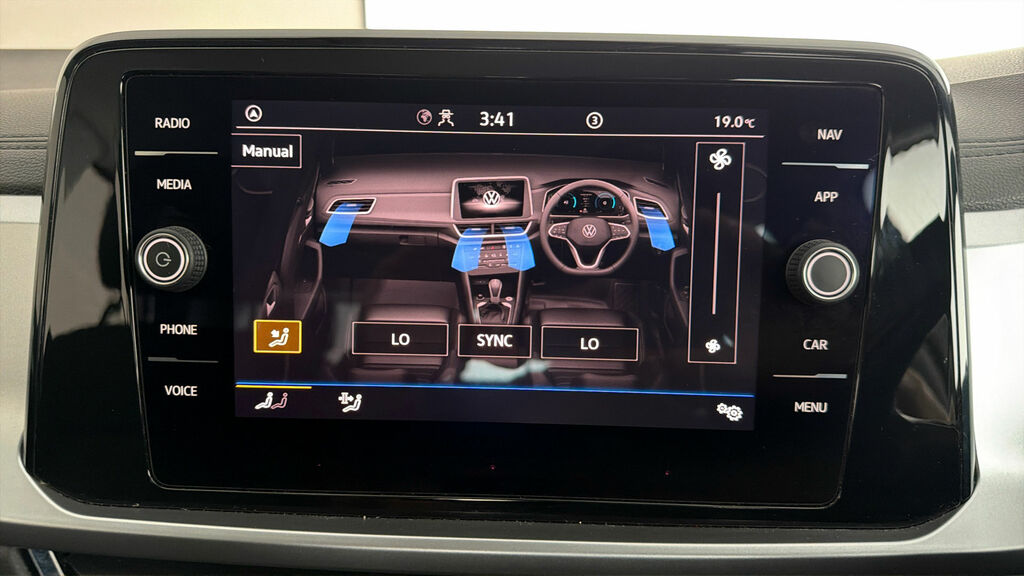 Volkswagen T-Roc 2023 23 2.0 Blue #10