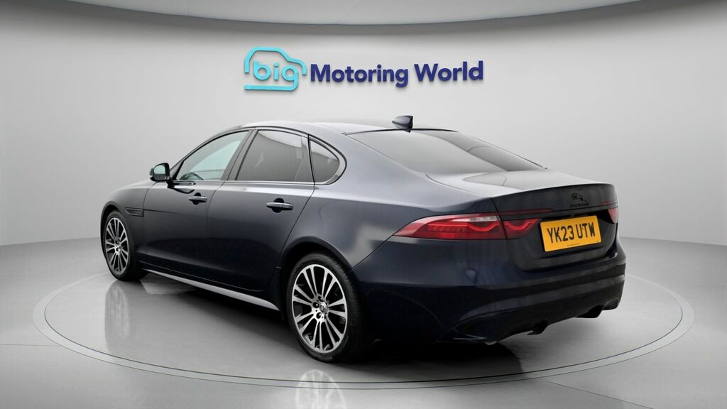Jaguar XF R-dynamic Se Black Blue #5