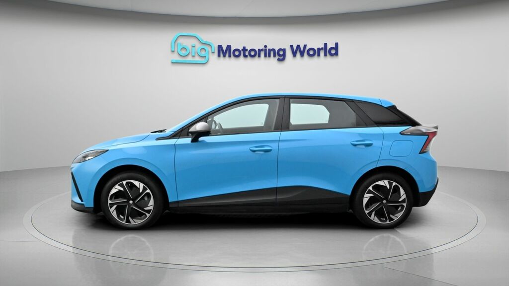 MG MG4 51Kwh 125Kw Se U11921 Ulez Blue #4