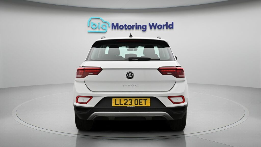 Volkswagen T-Roc Life White #6