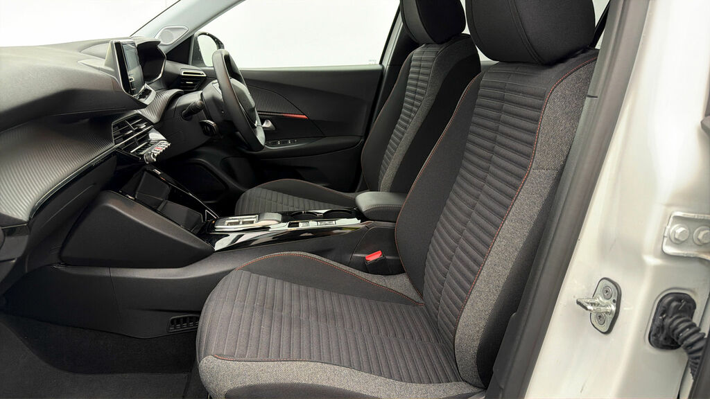 Peugeot e-2008 50Kwh Active Premium 7Kw Charger  #13