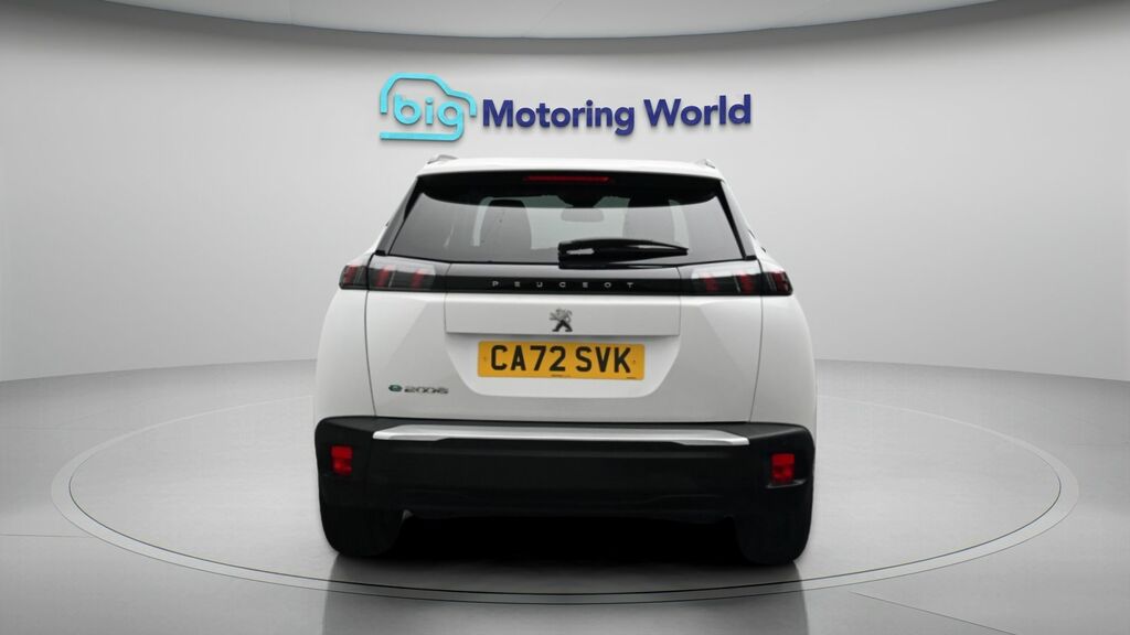 Peugeot e-2008 Active Premium White #6