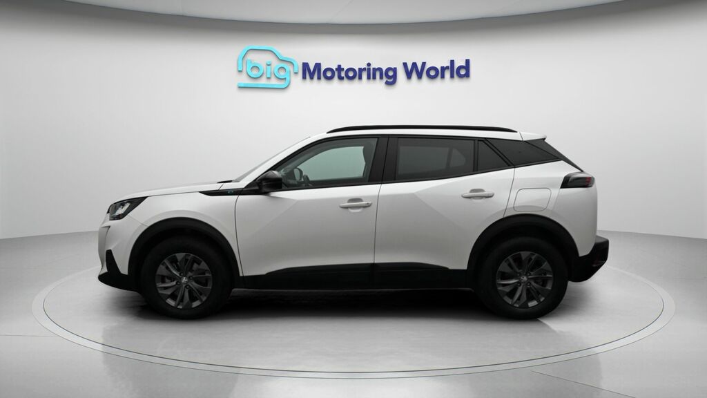 Peugeot e-2008 Active Premium White #4