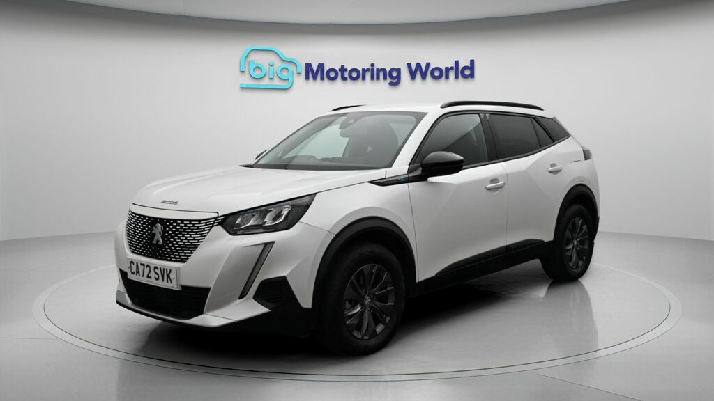 Peugeot e-2008 Active Premium White #3