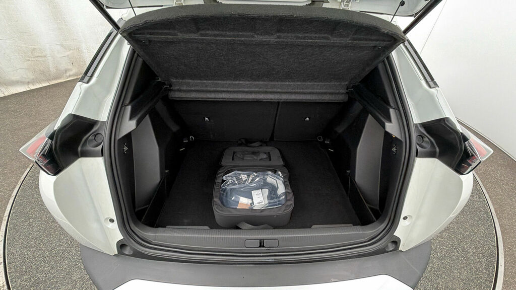 Peugeot e-2008 50Kwh Active Premium 7Kw Charger  #16