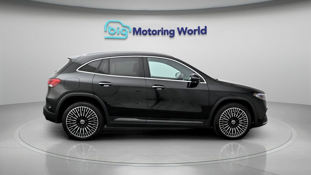Mercedes-Benz EQA 350 4Matic 215Kw Amg Line Black #8