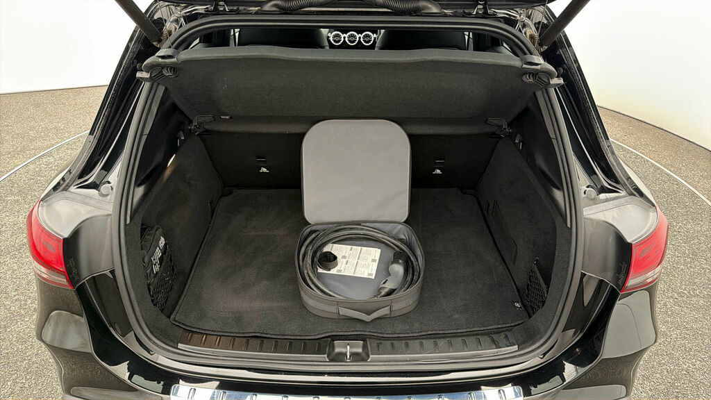Mercedes-Benz EQA 350 4Matic 215Kw Amg Line Black #16