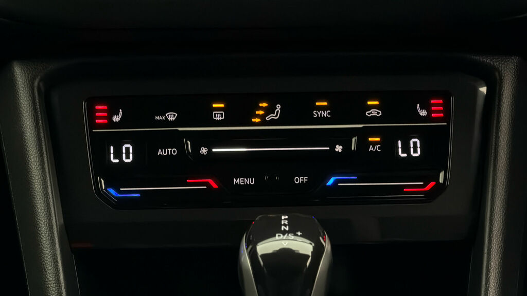 Volkswagen Tiguan Match Black #11